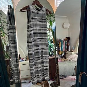 Fitted stripped dress